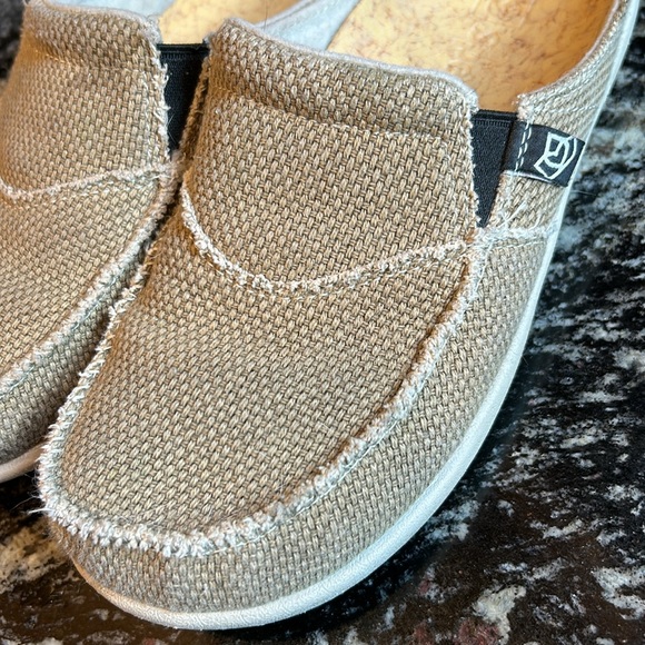 Spenco slides - Picture 4 of 6